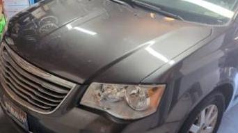 CHRYSLER TOWN AND COUNTRY 2016 2C4RC1BGXGR299382 image